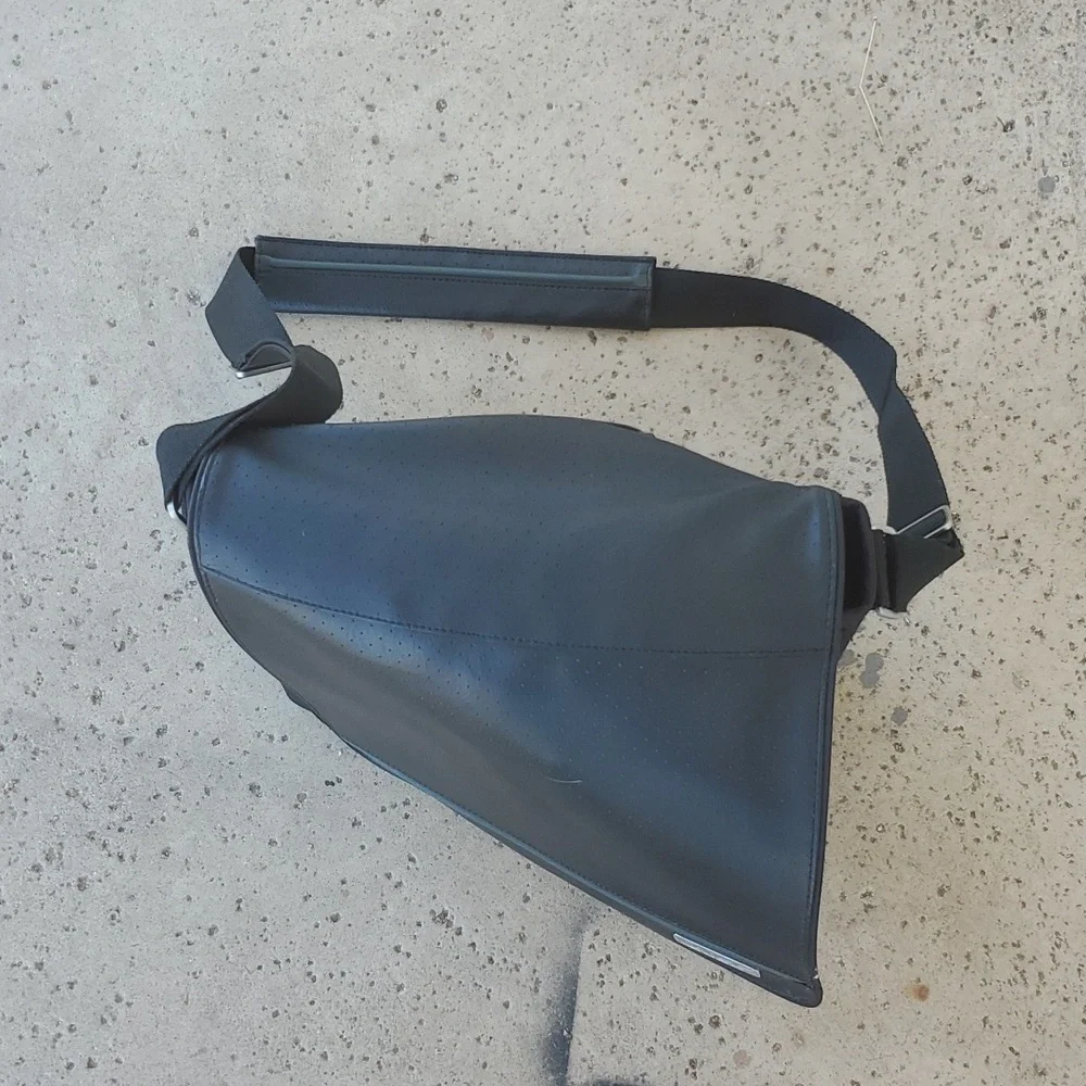 Bose Travel Bag for SoundDock Portable.